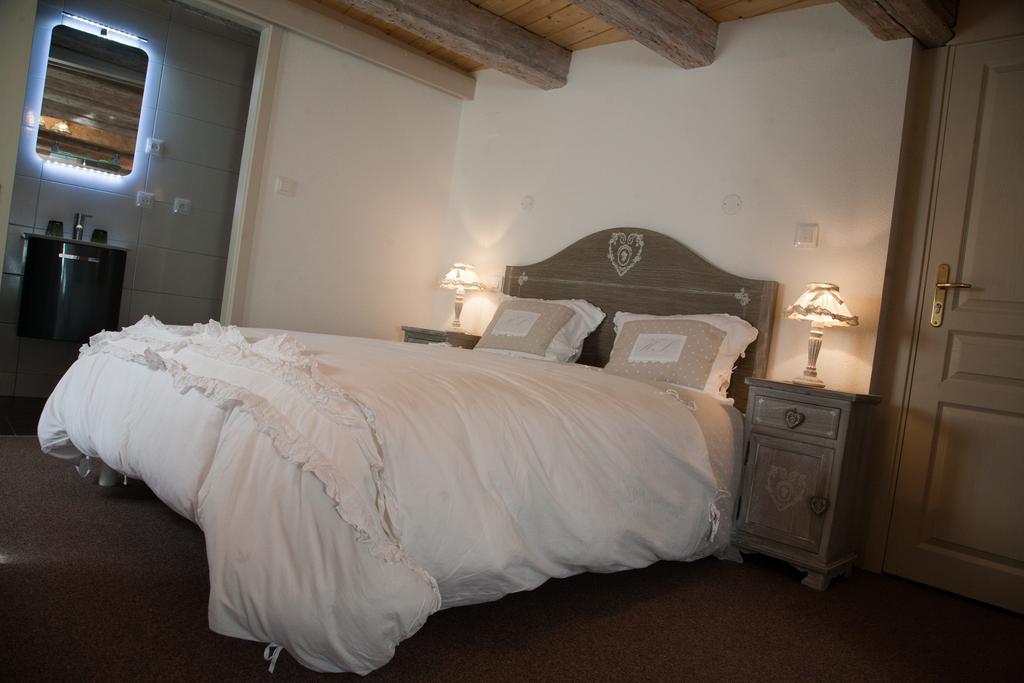 Chambre Le Hupsa Pfannala Saint-Hippolyte  Pokoj fotografie