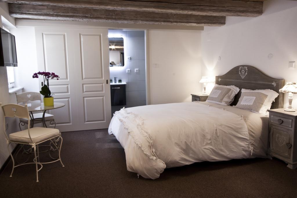 Chambre Le Hupsa Pfannala Saint-Hippolyte  Pokoj fotografie